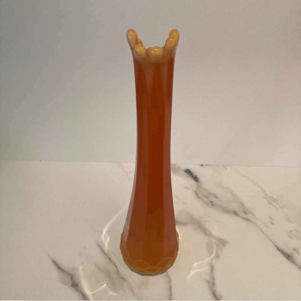 LE Smith MCM bittersweet orange swung glass vase - Picture 2 of 6